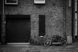 grayscale-photography-of-bicycles-701455.jpg